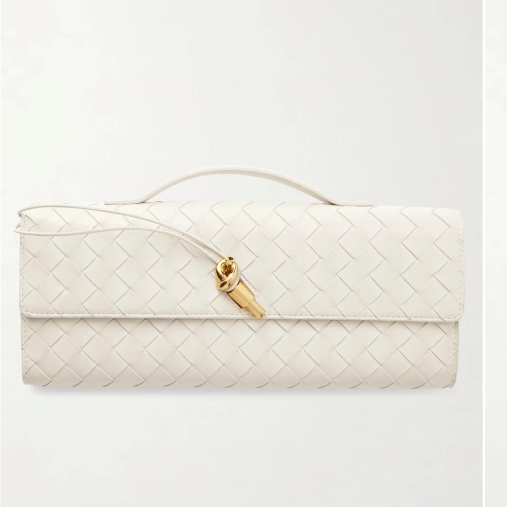 Few Moda - Elegant Cream Woven Clutch